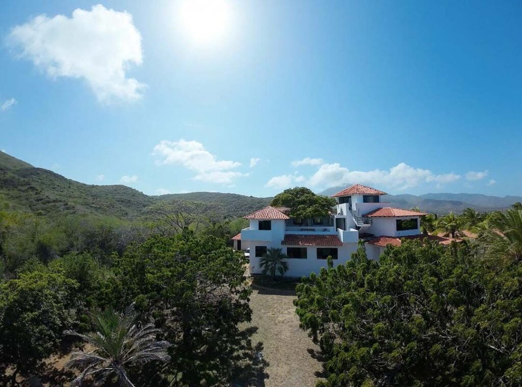 la-arcadia-casa-vacacional-9-personas-manantial-guayamuri-isla-de-margarita-27