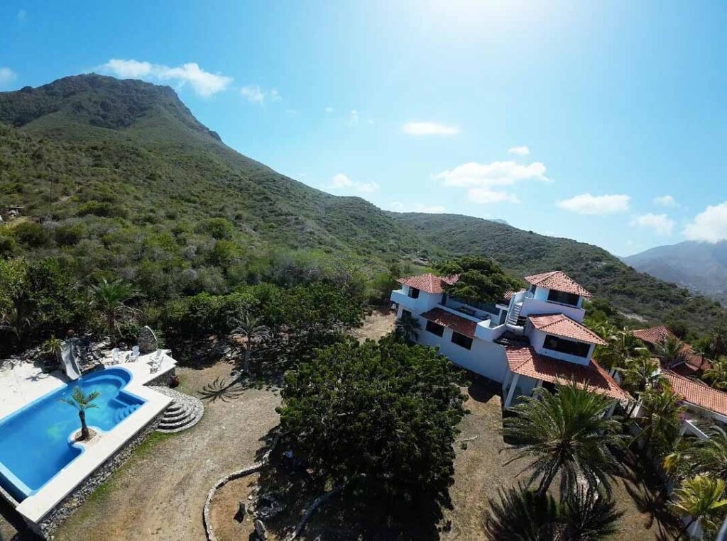 la-arcadia-casa-vacacional-9-personas-manantial-guayamuri-isla-de-margarita-30