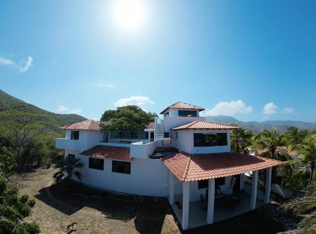 la-arcadia-casa-vacacional-9-personas-manantial-guayamuri-isla-de-margarita-31