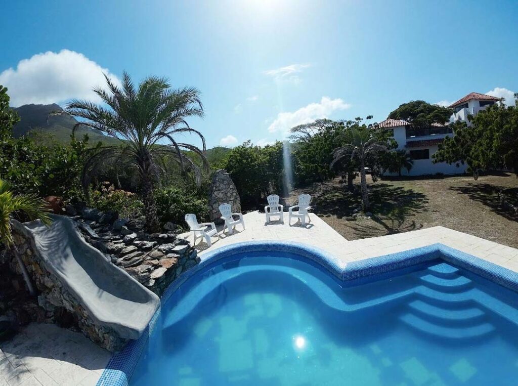 la-arcadia-casa-vacacional-9-personas-manantial-guayamuri-isla-de-margarita-52